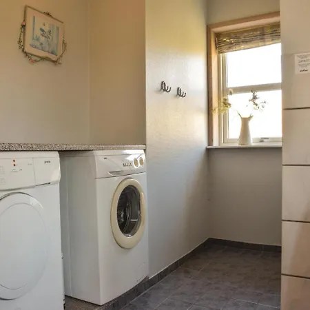 Prázdninový dům Three-bedroom Holiday In