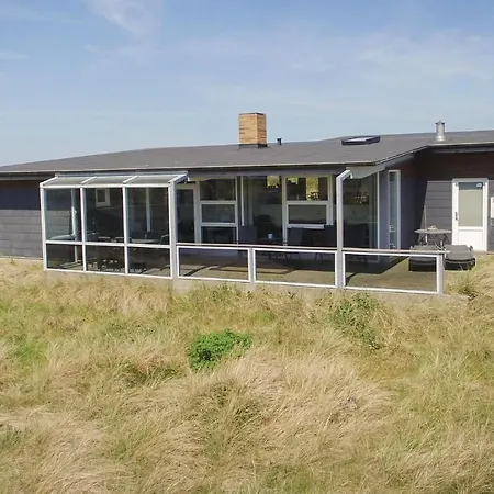 Three-bedroom Holiday In * Ringkøbing