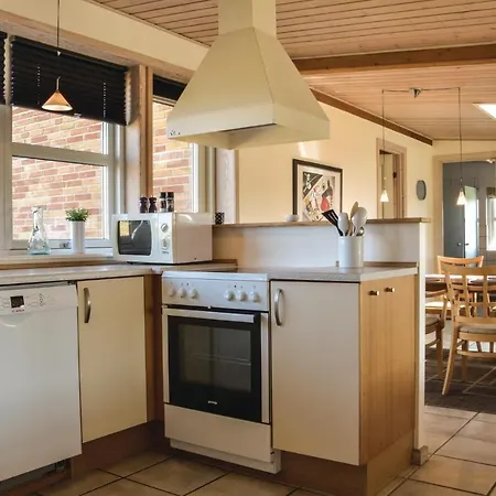Three-bedroom Holiday In