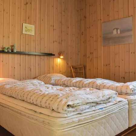 Three-bedroom Holiday In